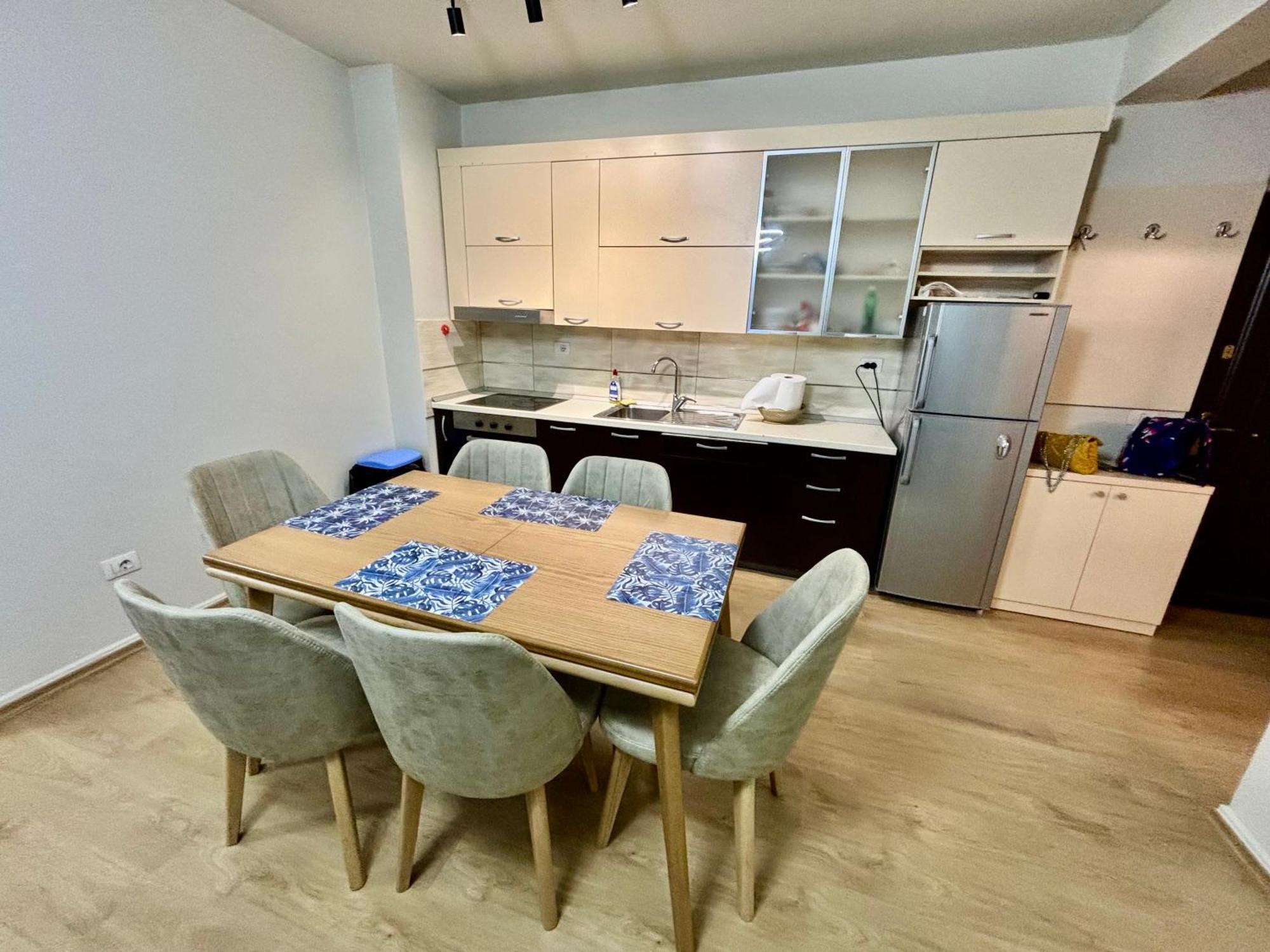 Edi'S Apartament Tirana Bagian luar foto